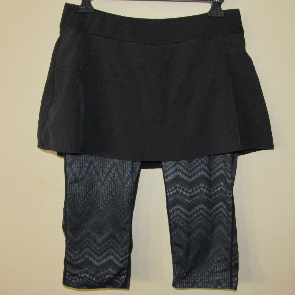 Prana Black Skirted Capris with Patterned Legs